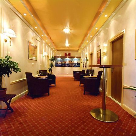 Traveller Hotel Lubeck Exterior photo