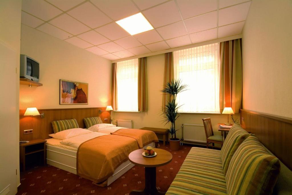 Traveller Hotel Lubeck Room photo